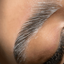 Brow Bleaching & Tinting